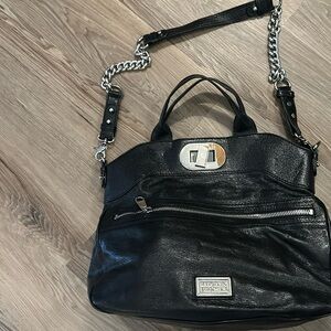 **Super pristine condition Badgley Mischka Leather Bag